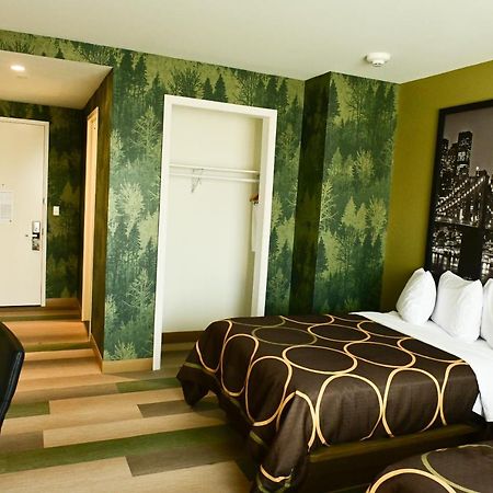 Hotel Super 8 By Wyndham Bronx Near Botanical Garden New York Exterior foto