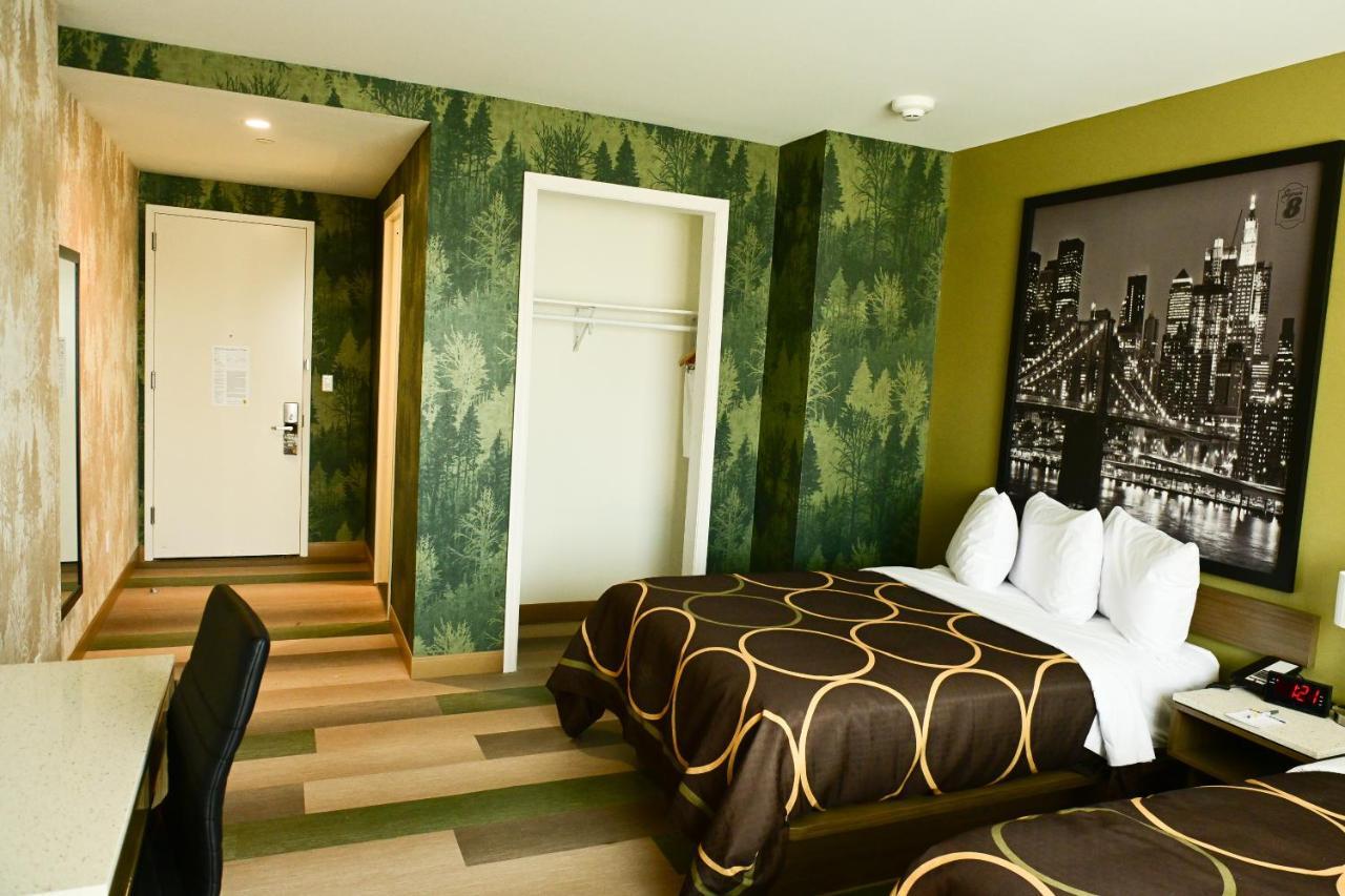 Hotel Super 8 By Wyndham Bronx Near Botanical Garden New York Exterior foto